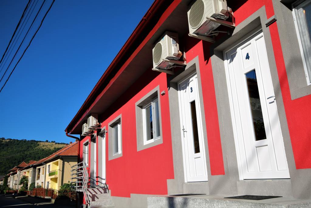 Hotel Aby Sunrise Orşova Exterior foto