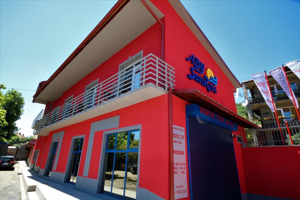 Hotel Aby Sunrise Orşova Exterior foto