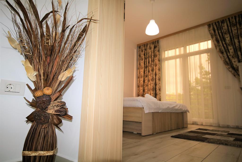 Hotel Aby Sunrise Orşova Exterior foto