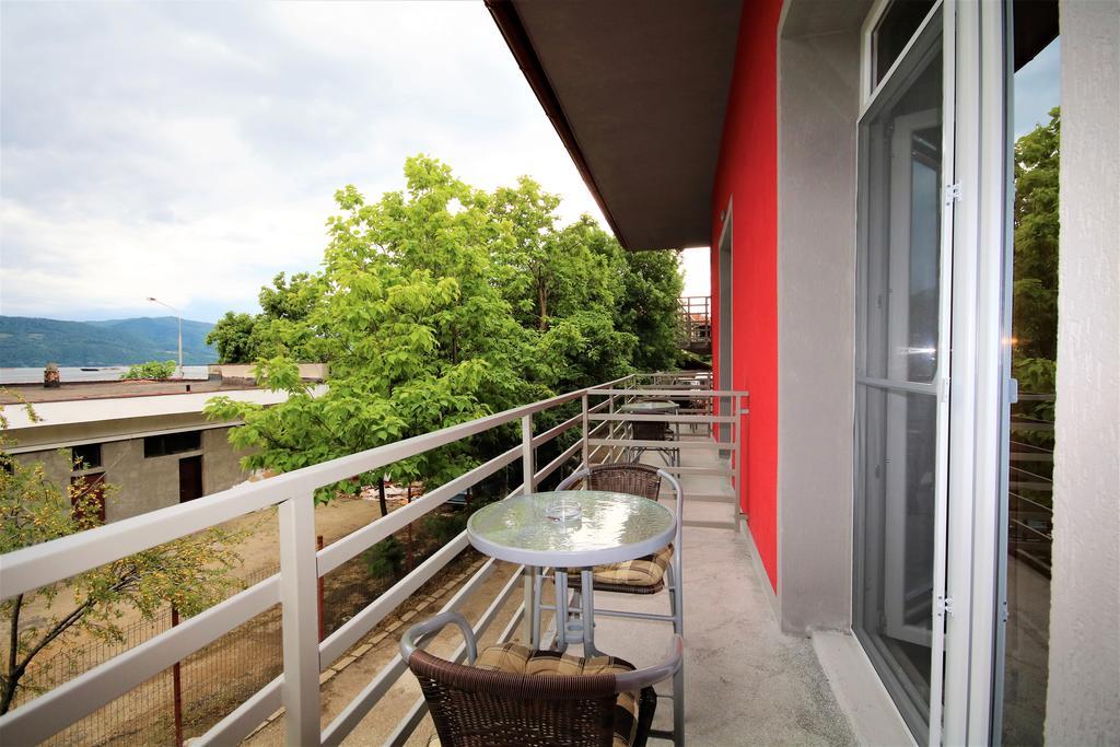 Hotel Aby Sunrise Orşova Exterior foto