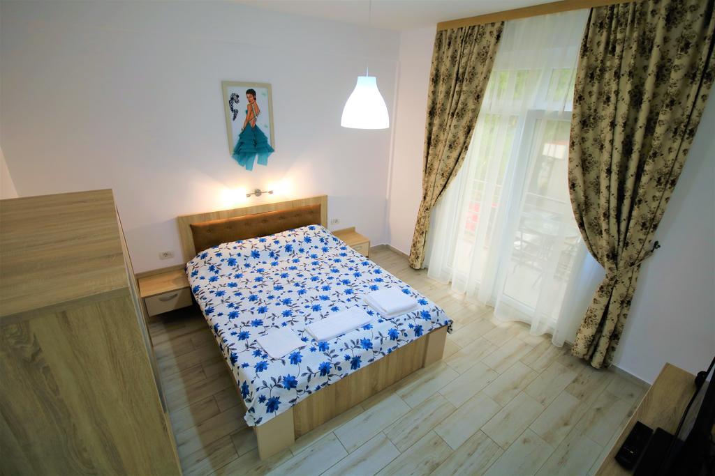 Hotel Aby Sunrise Orşova Exterior foto
