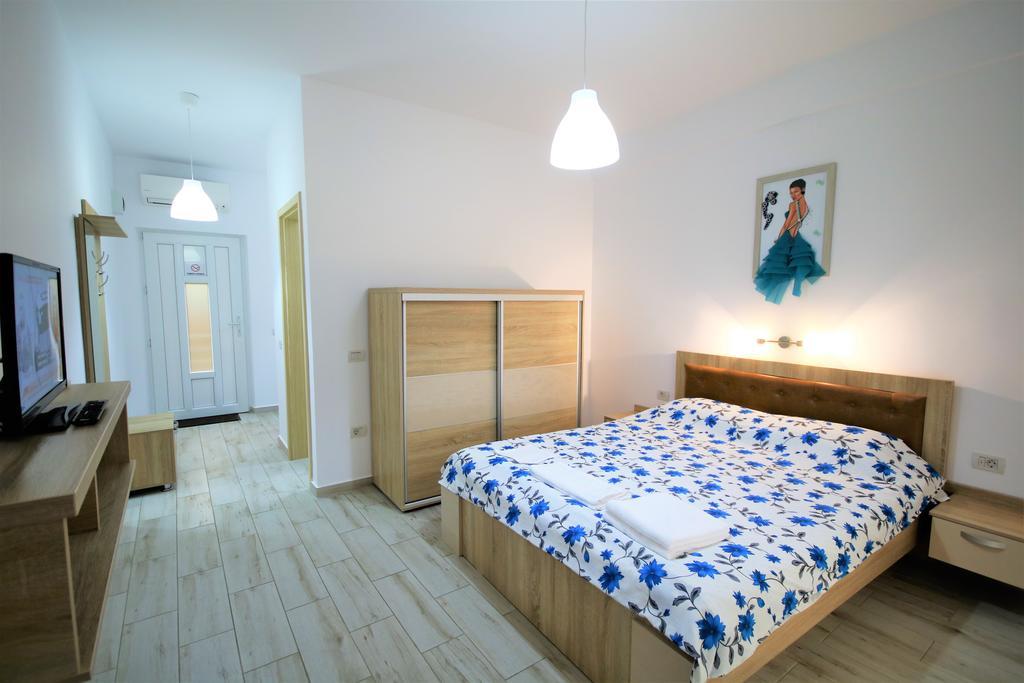 Hotel Aby Sunrise Orşova Exterior foto